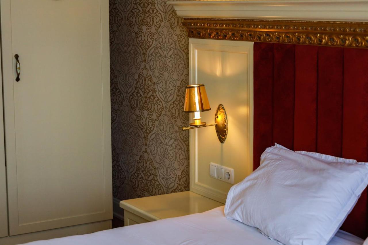 Nafron Hotel Πρίζρεν Εξωτερικό φωτογραφία