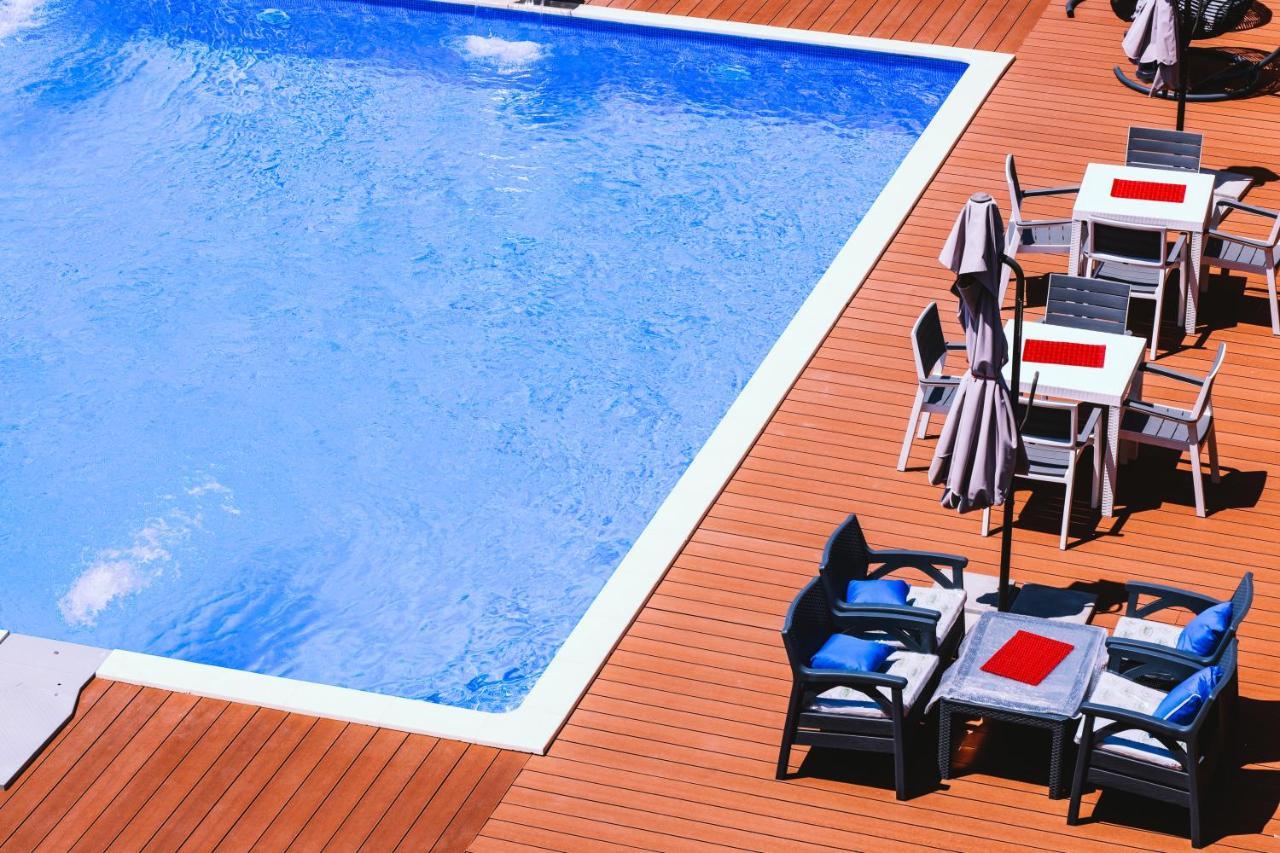 Nafron Hotel Πρίζρεν Εξωτερικό φωτογραφία