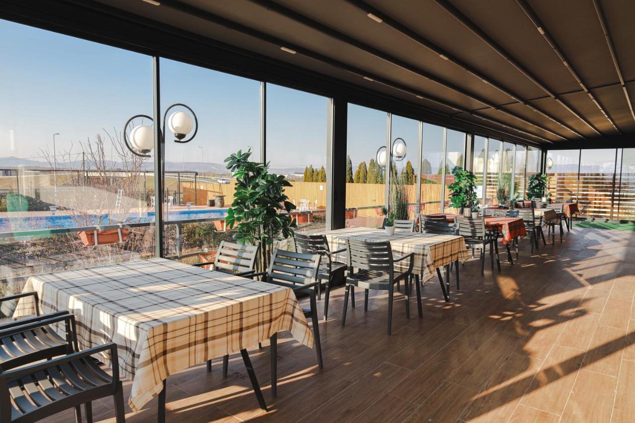 Nafron Hotel Πρίζρεν Εξωτερικό φωτογραφία
