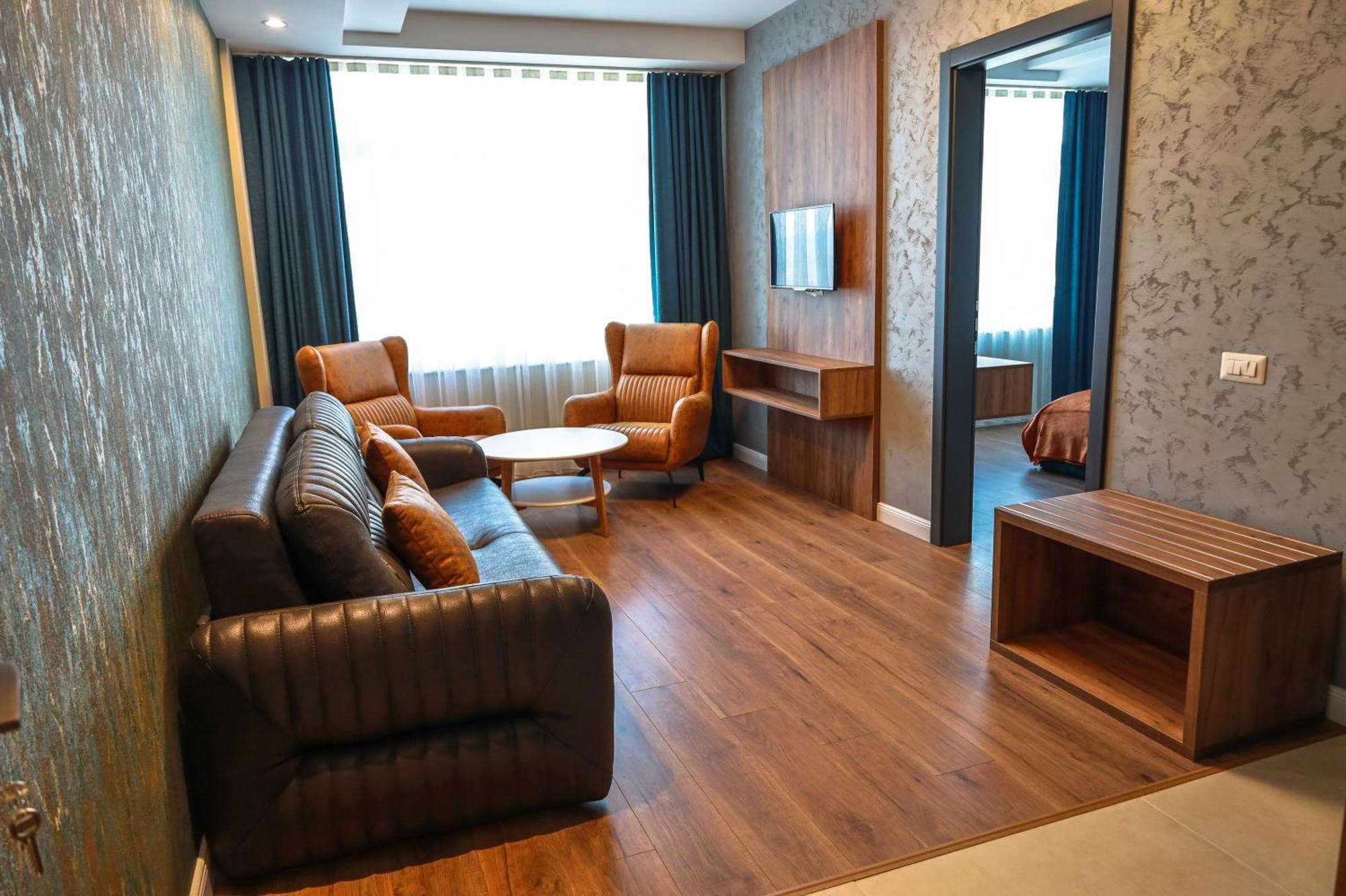 Nafron Hotel Πρίζρεν Εξωτερικό φωτογραφία