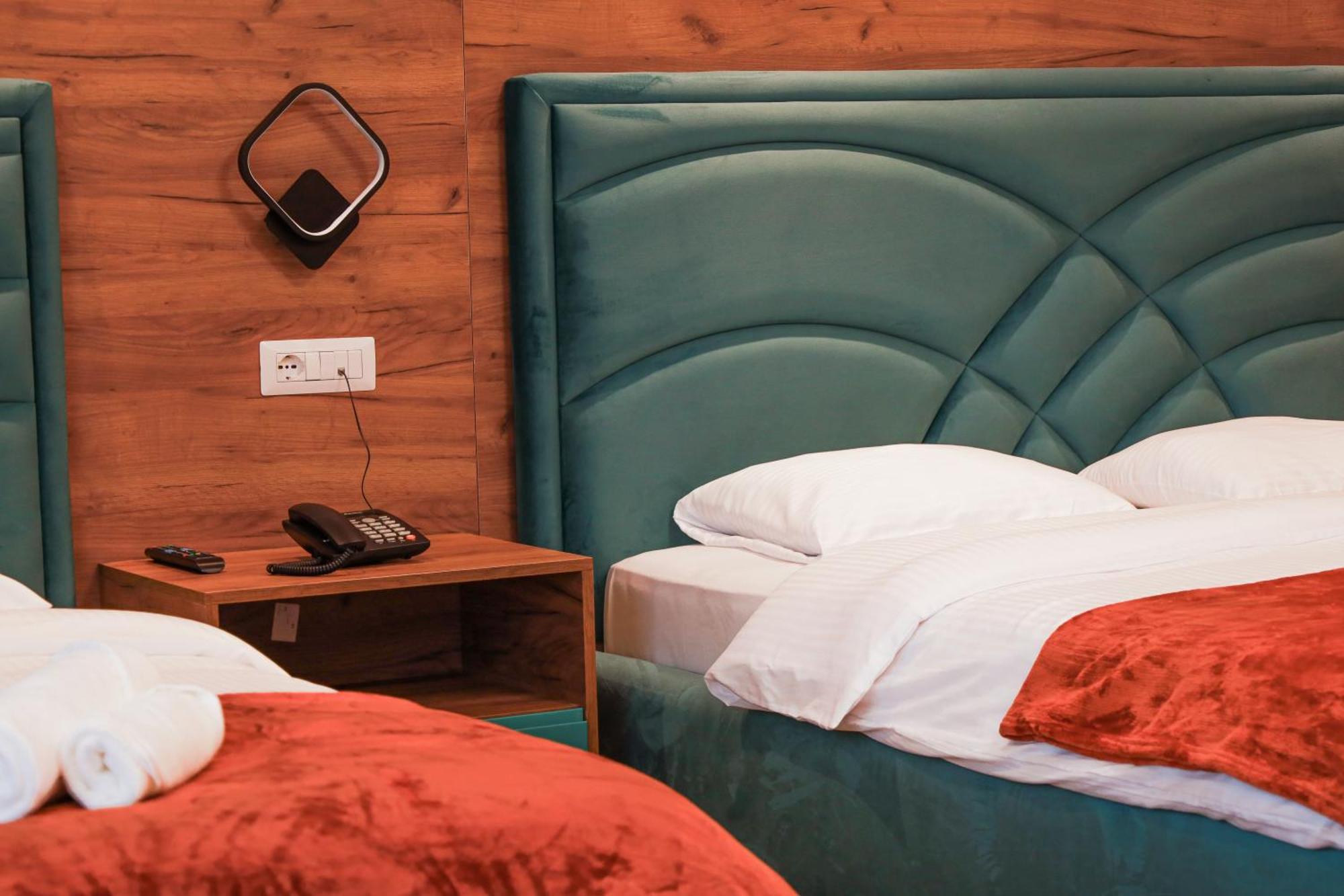 Nafron Hotel Πρίζρεν Εξωτερικό φωτογραφία