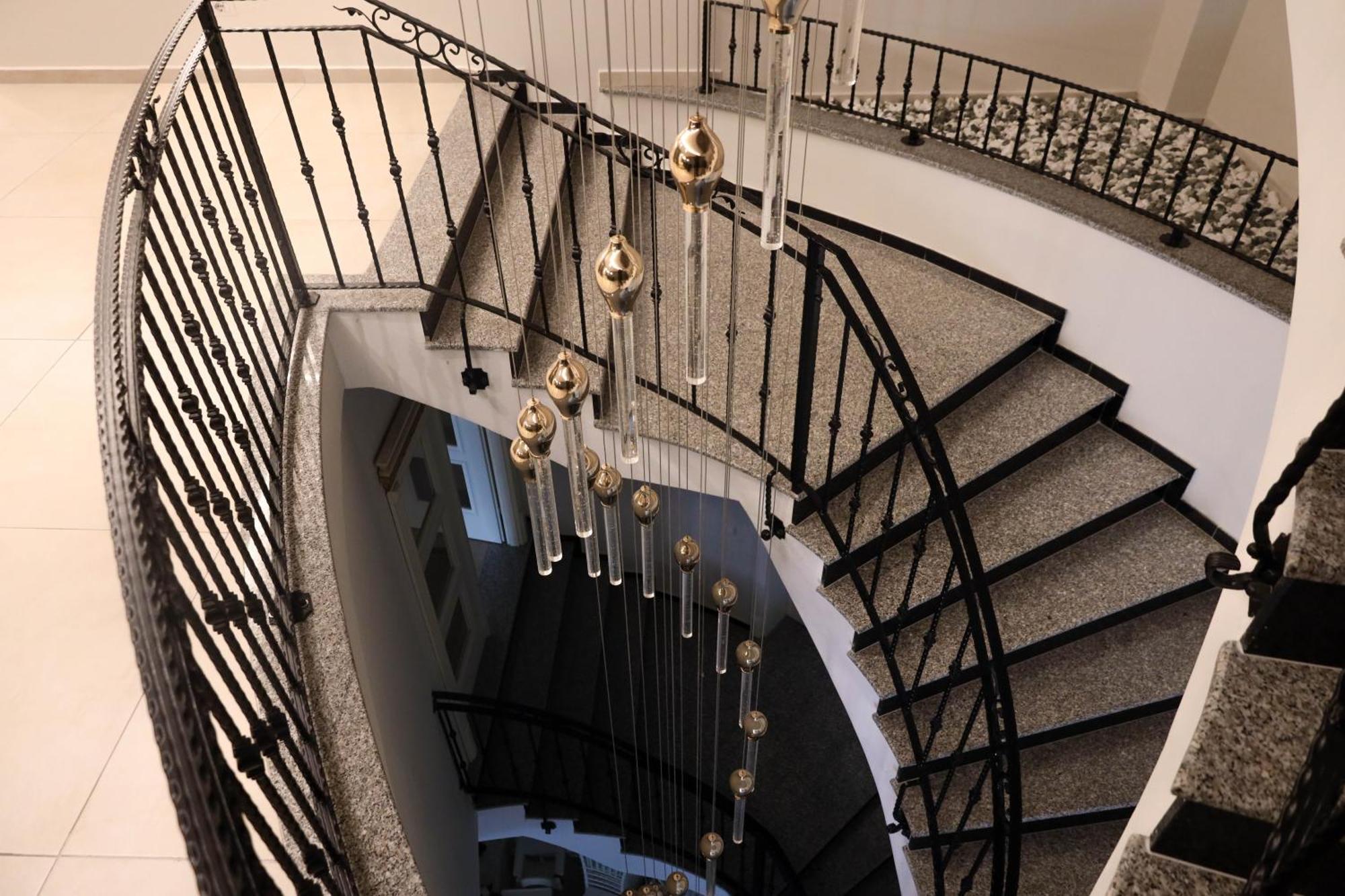 Nafron Hotel Πρίζρεν Εξωτερικό φωτογραφία